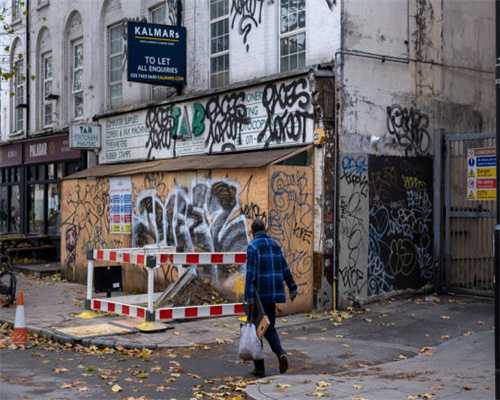 {揭秘1949年北京安定门惊天遗骸事件，总理扶灵真相}