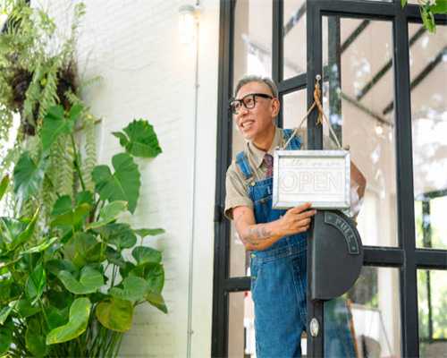 花钱就能“插队”住上公租房？代办者：我们有人啊