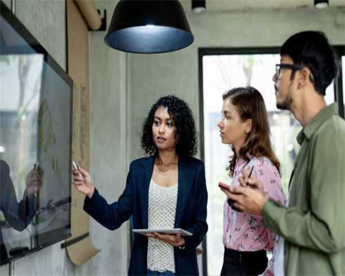 郭兴龙到南方水泥有限公司调研指导工作